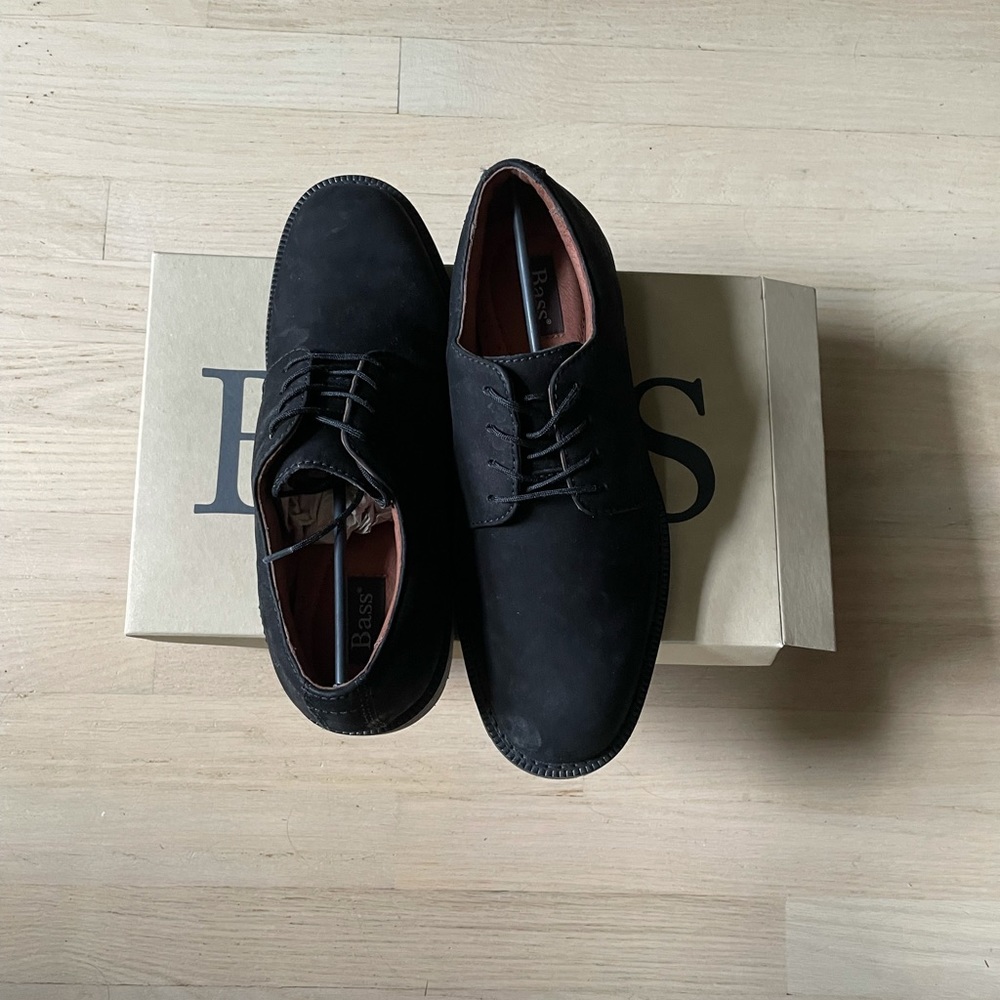 Bass Men’s dress shoes size 8